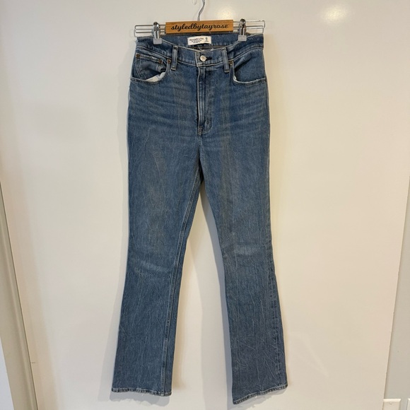 Abercrombie & Fitch Ultra High Rise 70s Vintage Flare Jean - Picture 4 of 7